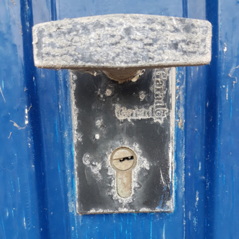 Garage door lock picked by First Choice Locksmiths Exeter